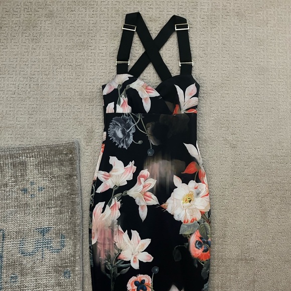 Ted Baker Carpa Opulent Bloom Bodycon Black Floral Pencil Dress - Picture 4 of 9